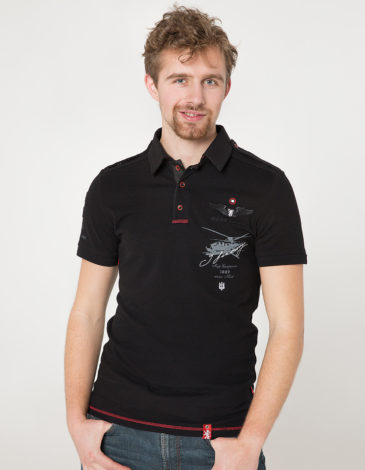 Men's Polo Shirt Sikorsky. Color black. 
Size worn by the model: М.
