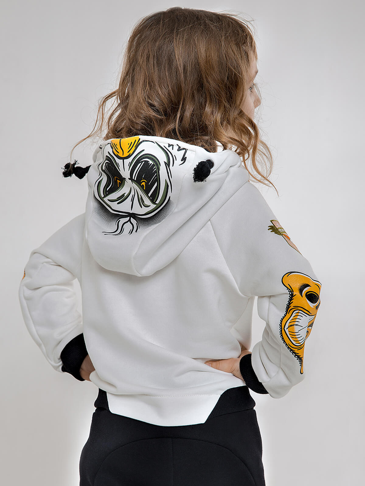 Kids Hoodie Goose. Color ivory. 
Material of the hoodie – three-cord thread fabric: 77% cotton, 23% polyester.