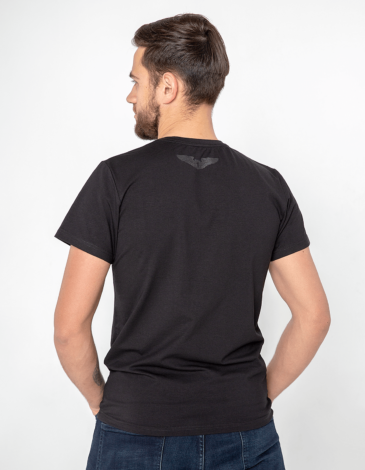 Men's T-Shirt Flu. Color black. 
Technique of prints applied: silkscreen printing.
