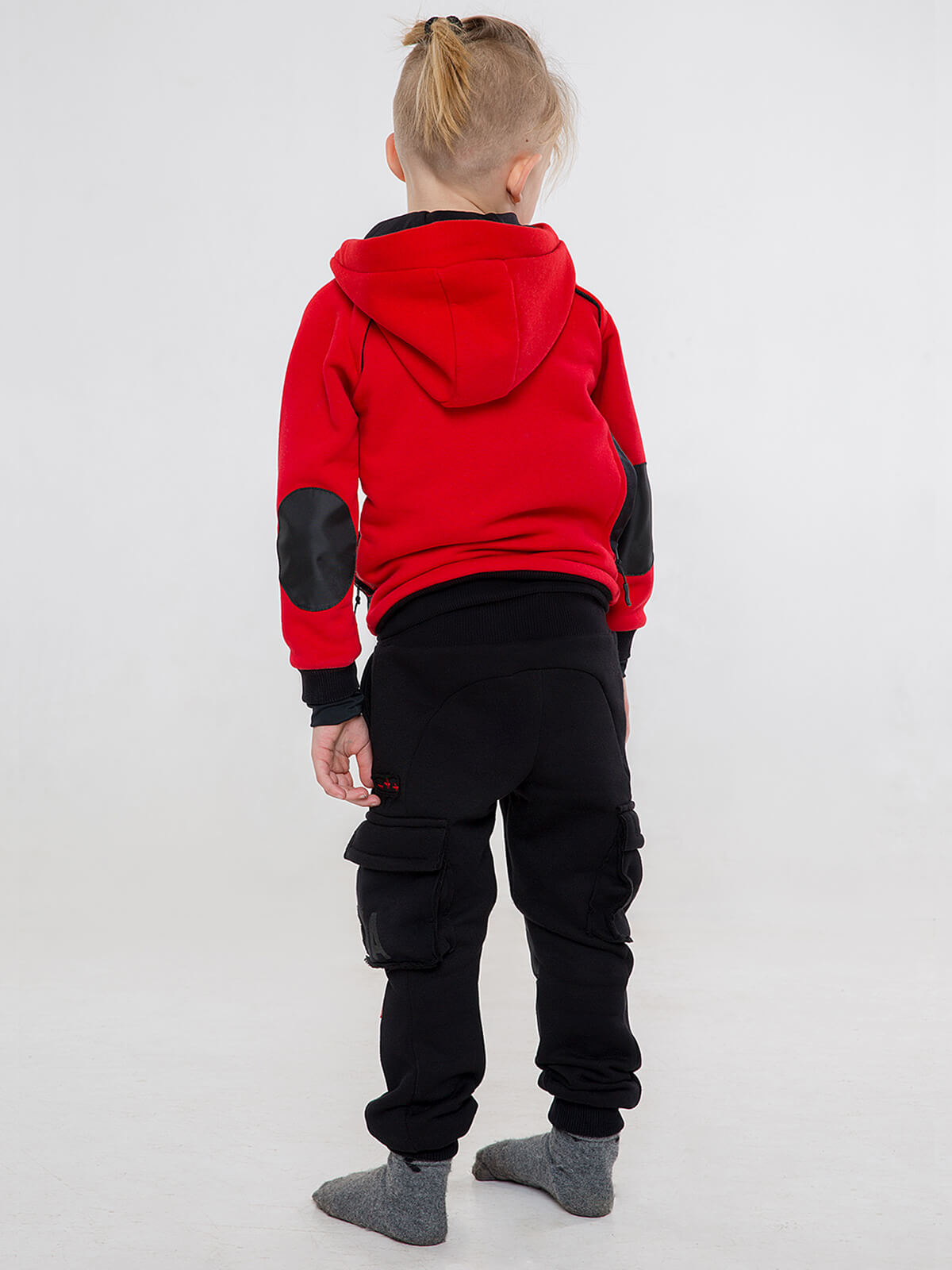 Kids Hoodie Syla. Color red.  The color shades on your screen may differ from the original color.