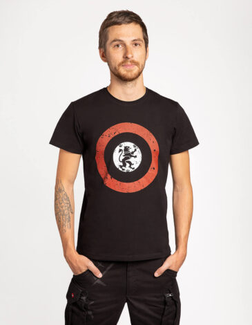 Men's T-Shirt Lion (Roundel). Color black. 
Technique of prints applied: silkscreen printing.