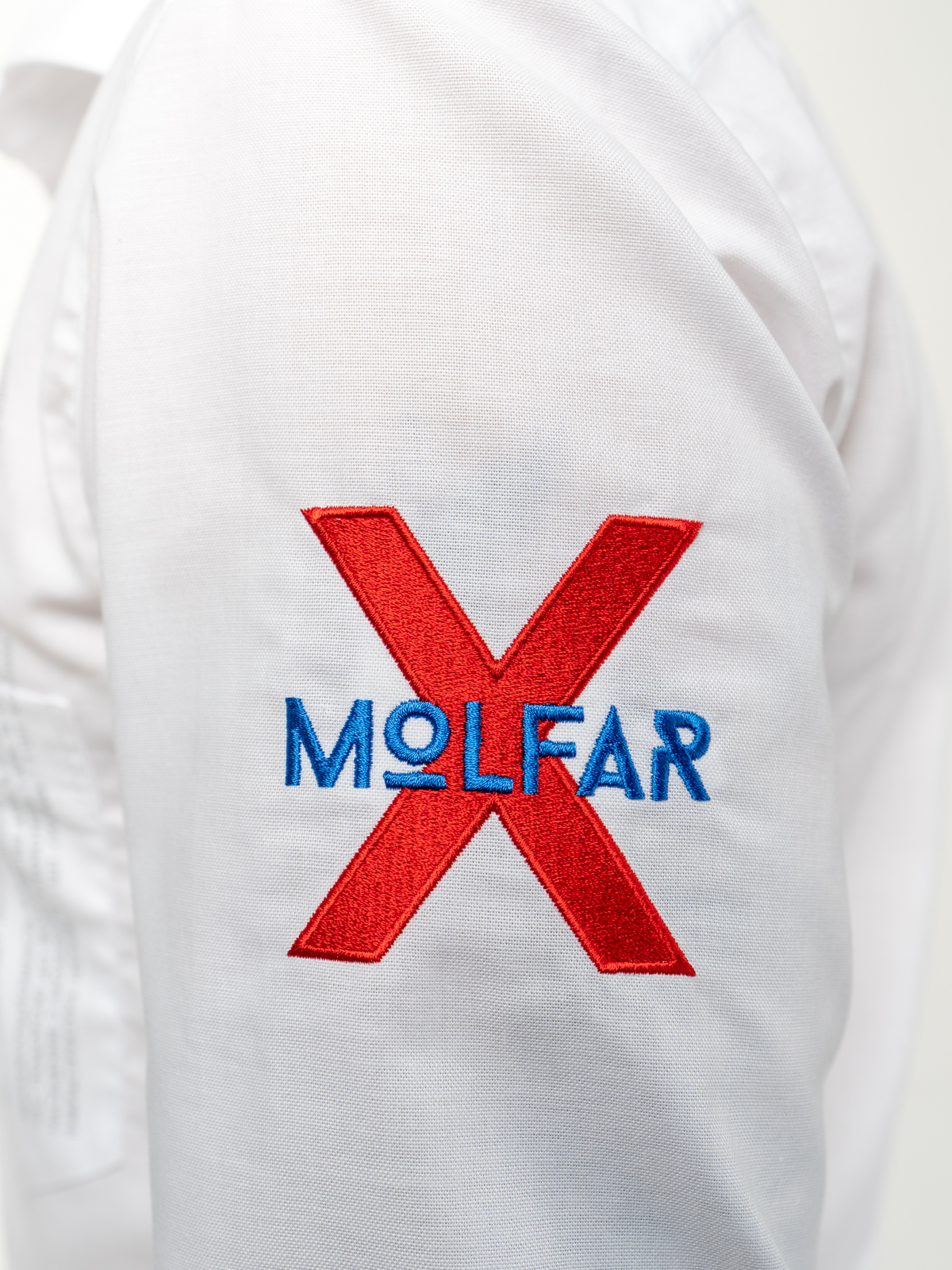 Men's Shirt Molfar-X. Color white. 
Height of the model: 180 cm.