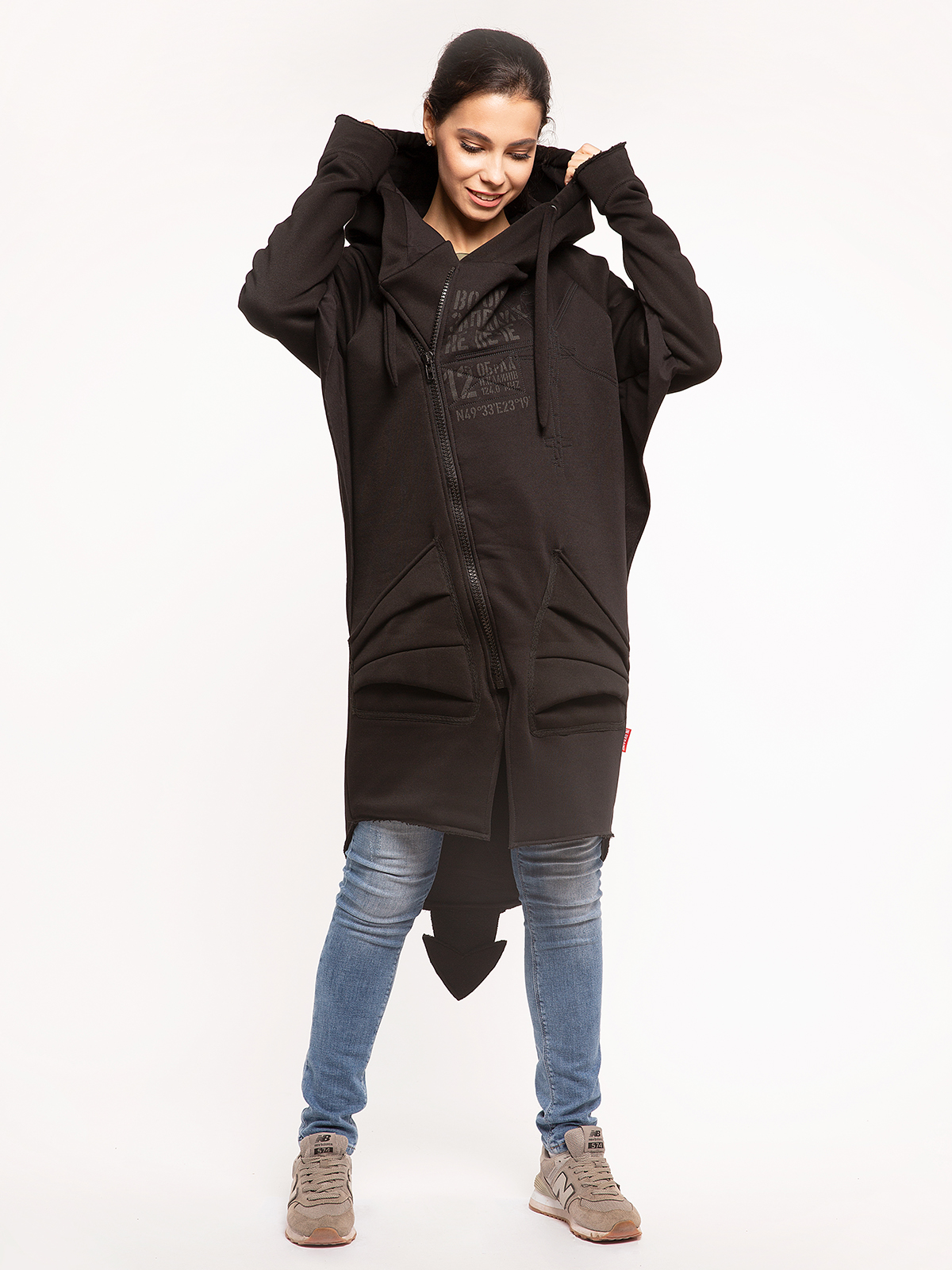 Women's Hoodie Dragon. Color black. 
Size worn by the model: XS.
