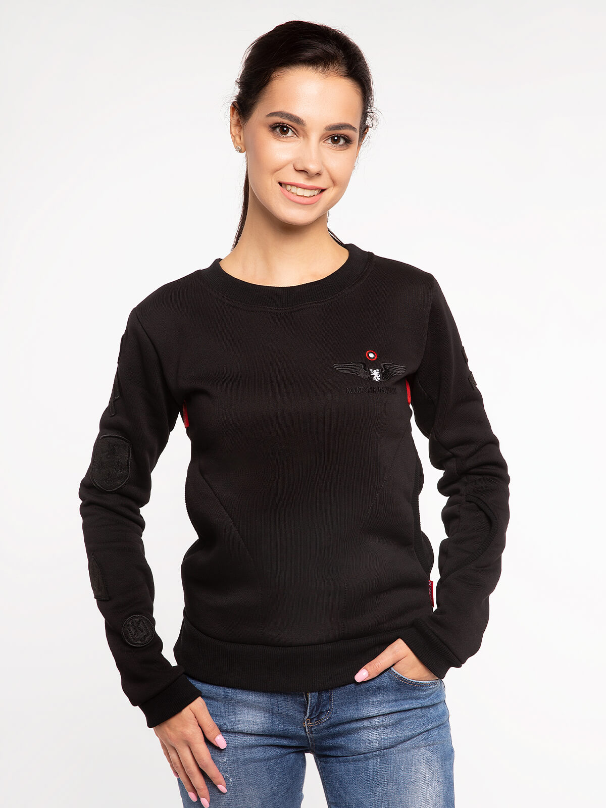 Women's Sweatshirt Ua. Color black. Three-cord thread fabric: 77% cotton, 23% polyester.