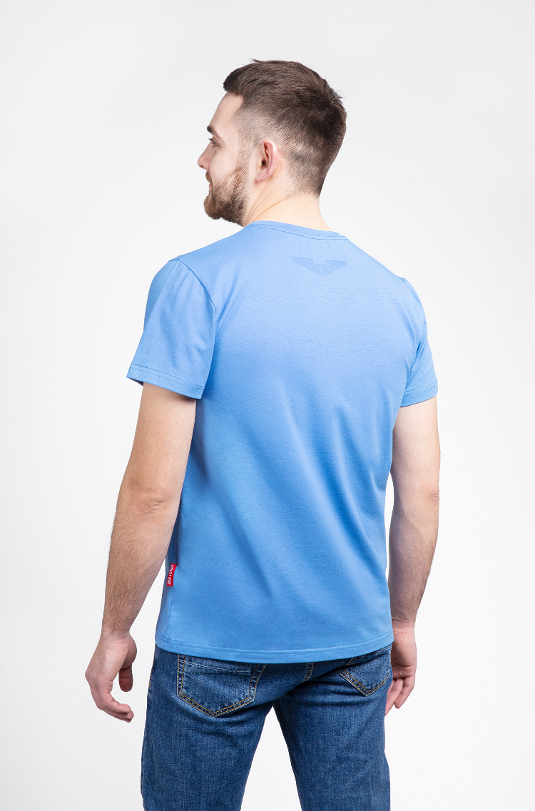 Men's T-Shirt Must-Have. Color sky blue.  Don’t worry about the universal size.