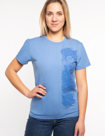 Жіноча Футболка Нічого Зайвого. Колір блакитний.  На жіночій фігурі футболка виглядає просто чудово!  Базові футболки можна придбати набором трохи дешевше — тут  Матеріал: 95% бавовна, 5% спандекс.