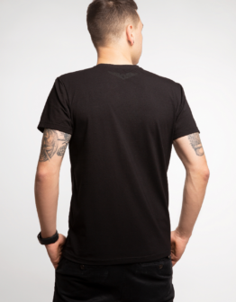 Men's T-Shirt Must-Have. Color black. .