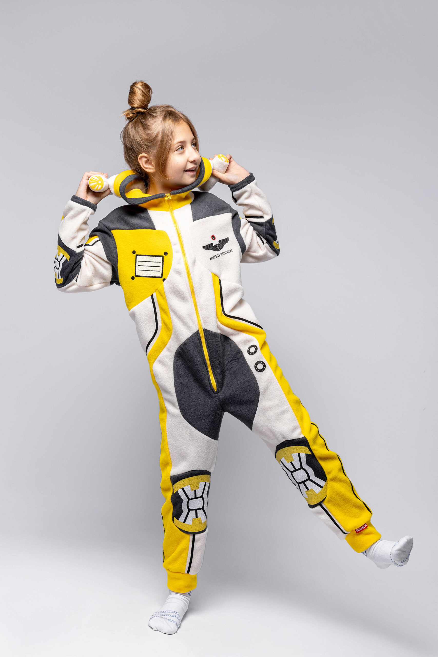 Pajamas Spacesuit. Color yellow. Pajamas: unisex, well suited for both boys and girls.
