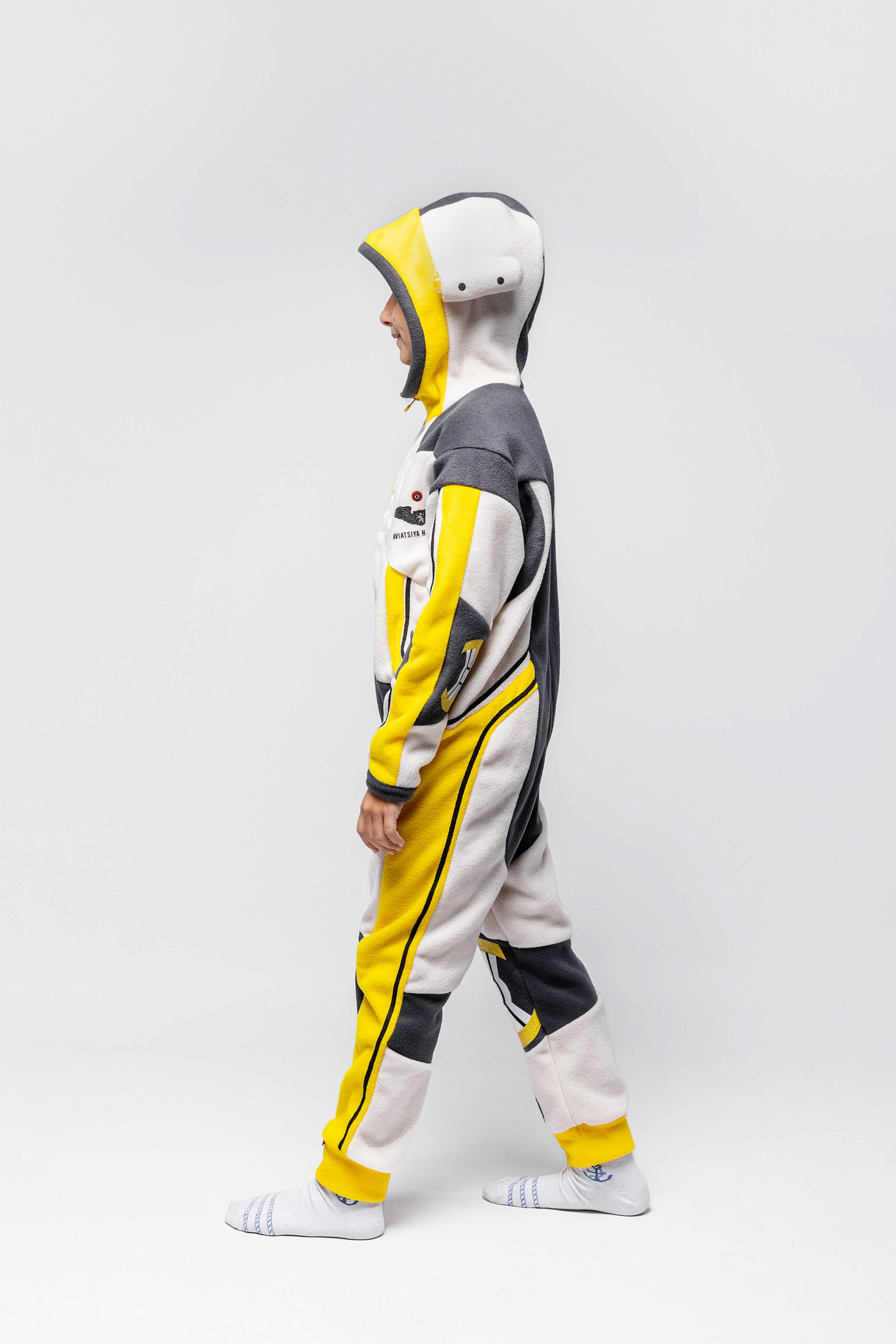 Pajamas Spacesuit. Color yellow.  The color shades on your screen may differ from the original color.