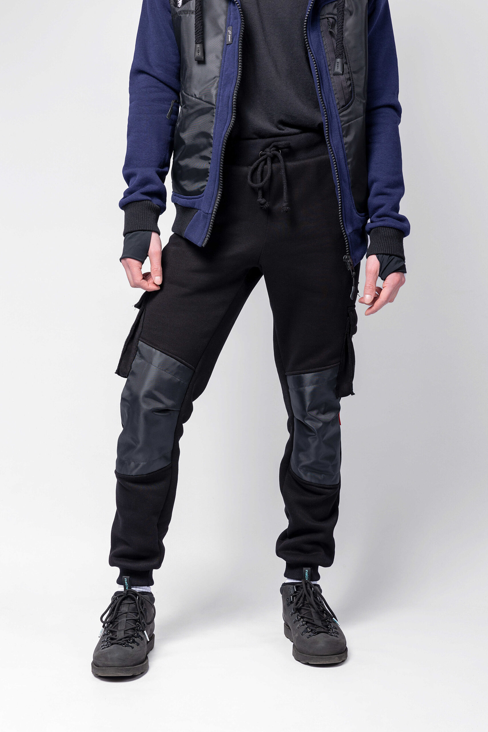 Чоловічі Штани Syla. Color black.  Матеріал штанів – тринитка: 77% бавовна, 23% поліефір.