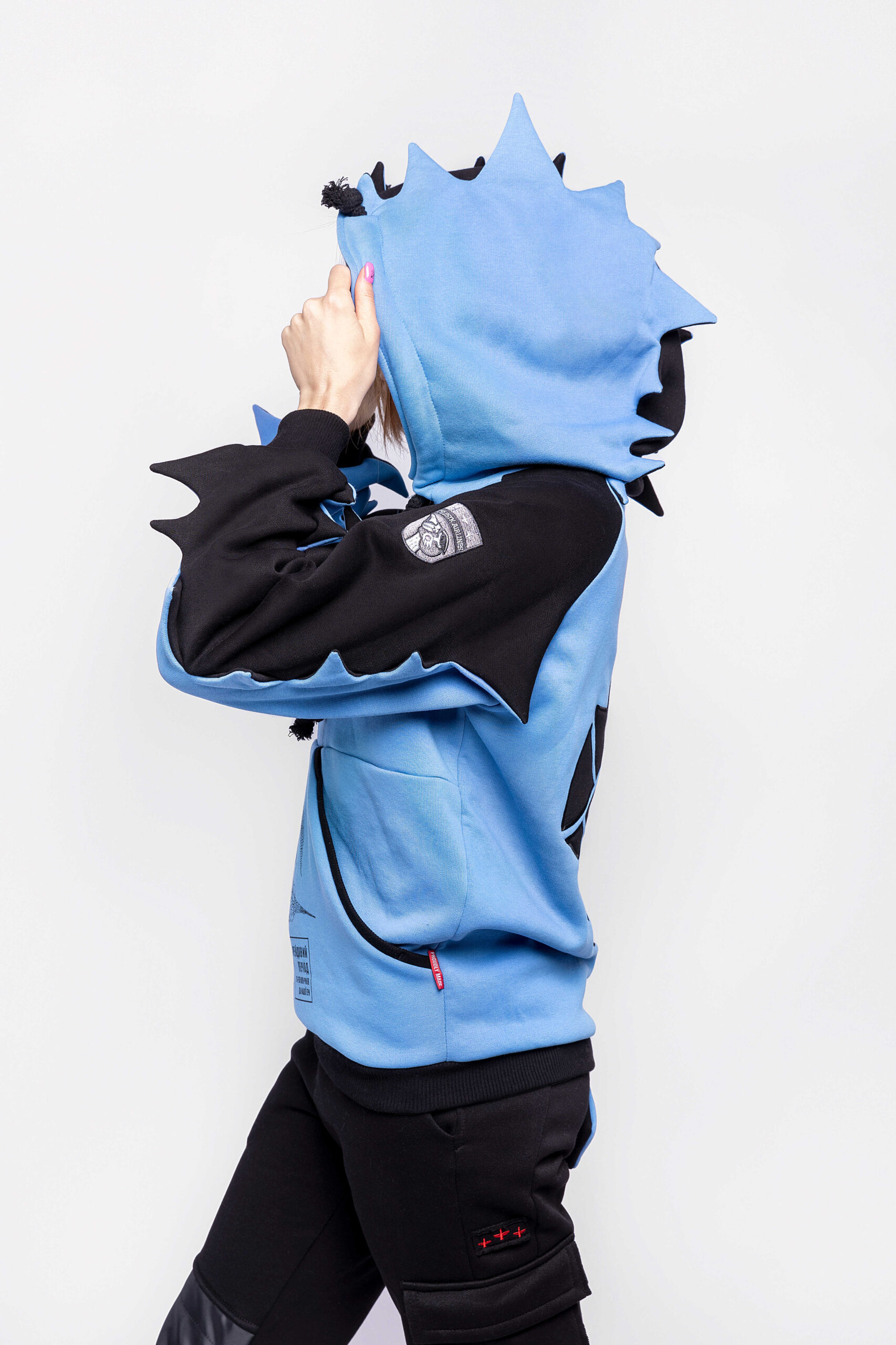 Women's Hoodie Nodosaurus. Color navy blue. 
Height of the model: 177 cm  The color shades on your screen may differ from the original color.