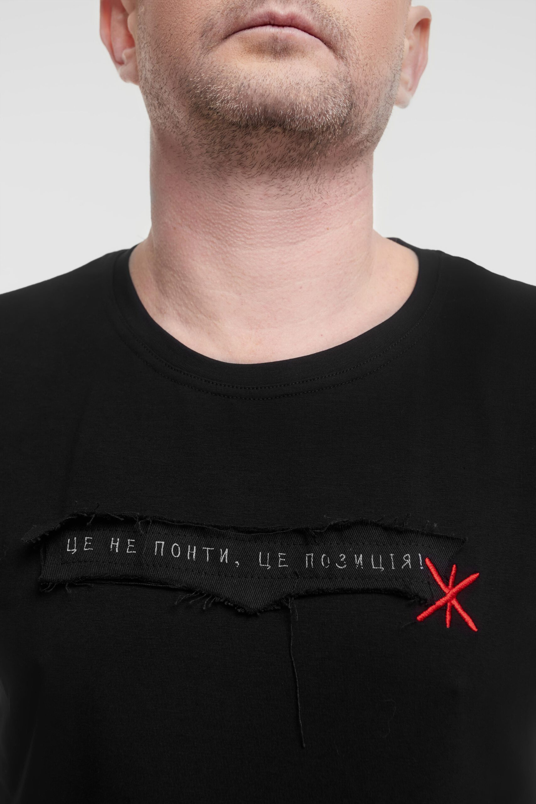Men's T-Shirt Statement. Color black. 2.