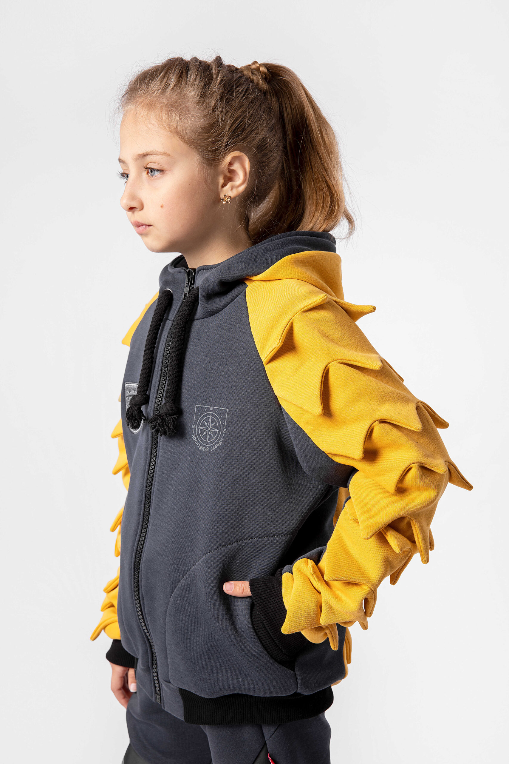 Kid`s Hoodie Pangolin. Color yellow.  The color shades on your screen may differ from the original color.