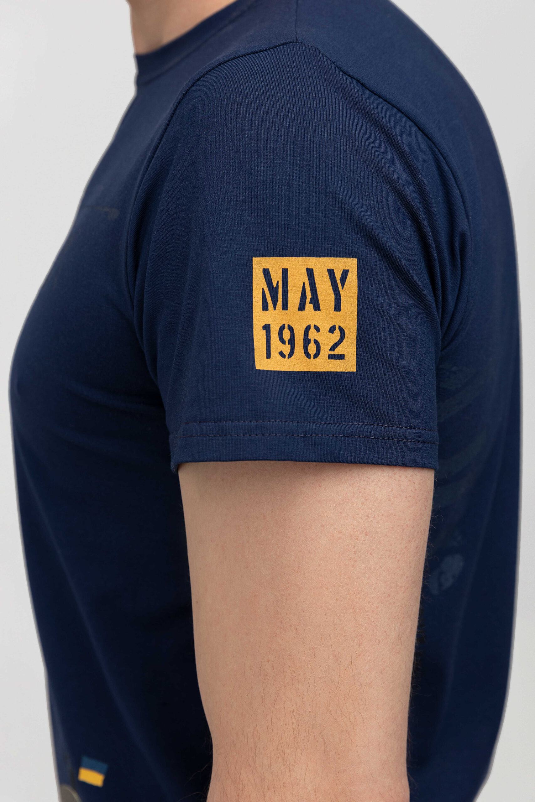 Men's T-Shirt Skycrane. Color navy blue. 2.