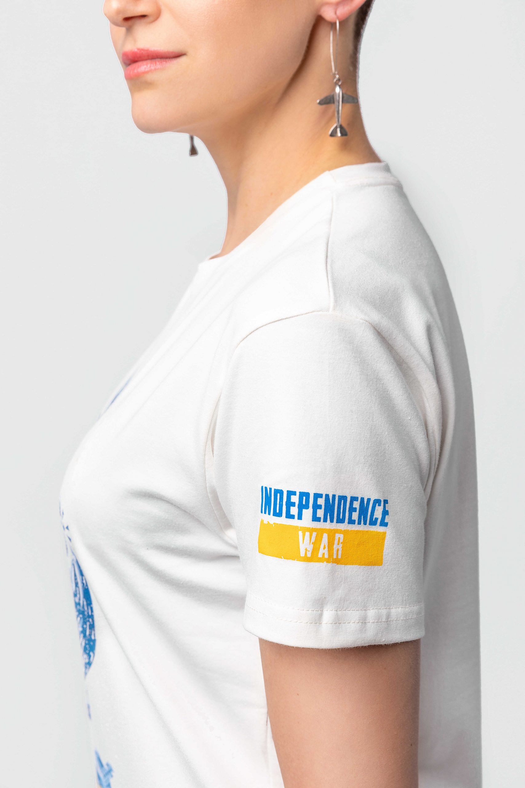 Women's T-Shirt Neptune. Color off-white. 3.