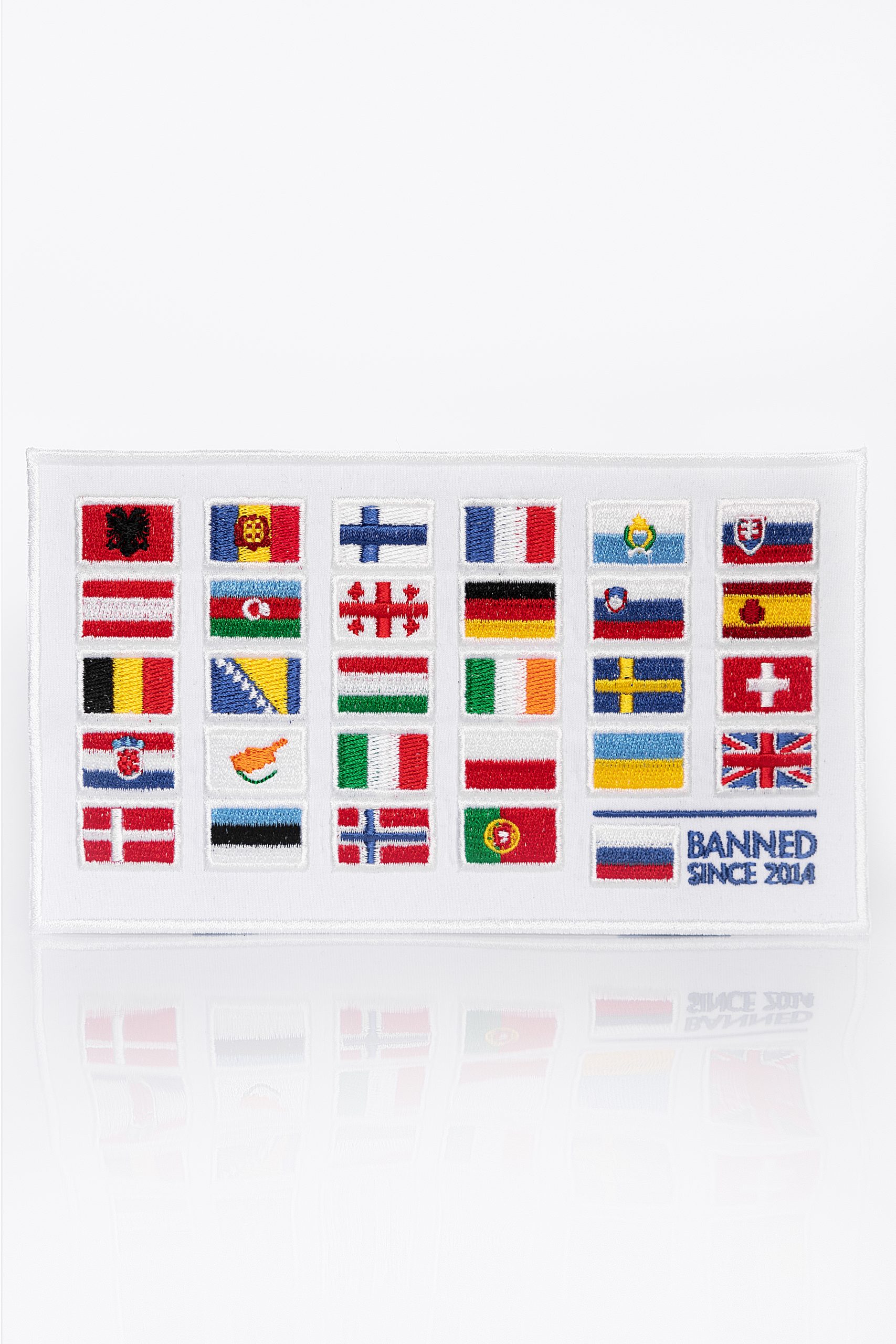 Stripe Avia Race. Color white. Тут маємо прапори всіх країн, що брали участь у славетних Українських авіаперегонах.