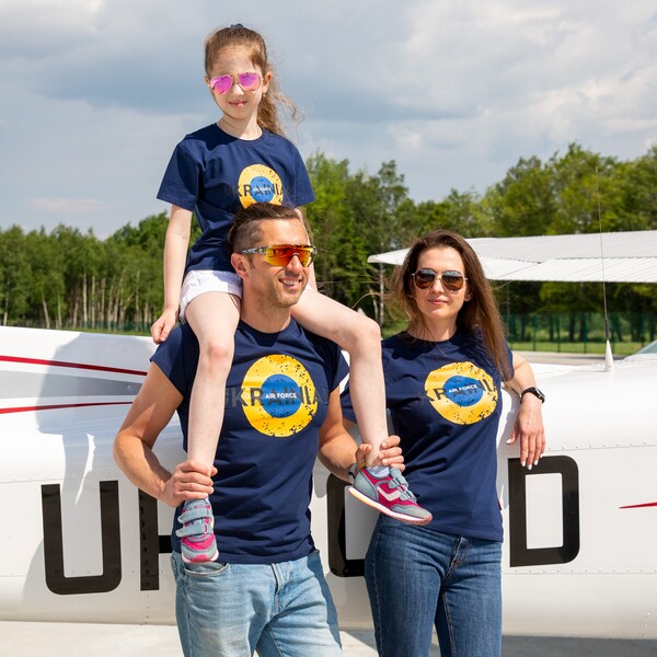 ФЕМІЛІ ЛУК: UKRAINIAN AIR FORCE