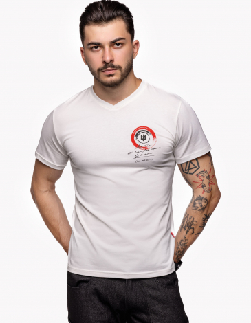 Men's T-Shirt Flyer. Color off-white. 1.