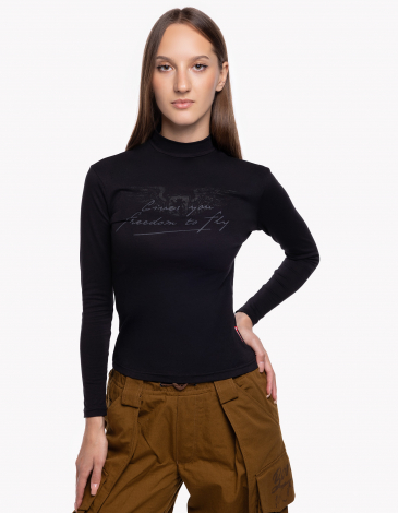 Turtleneck Wings. Color black. 1.