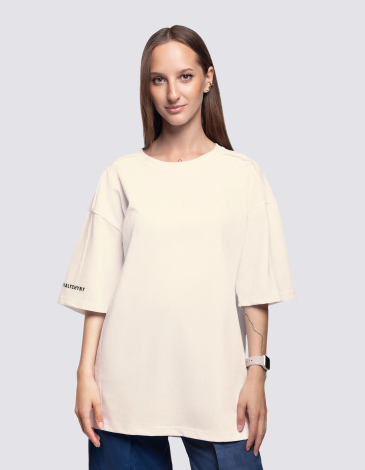 Women's T-Shirt Pelicans. Color off-white. .