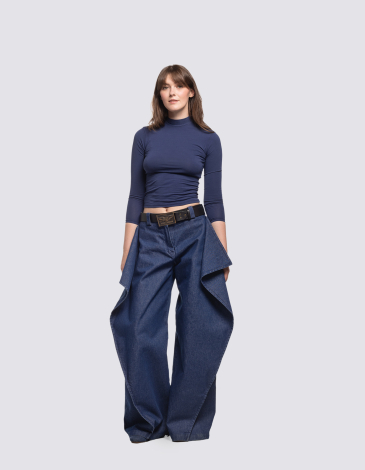 Women's Jeans The Loop. Color denim. .